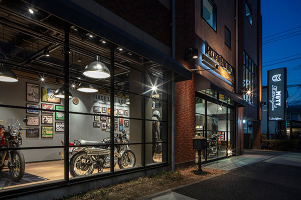 MUTT/Royal Enfield 輸入バイクショールーム 事例写真