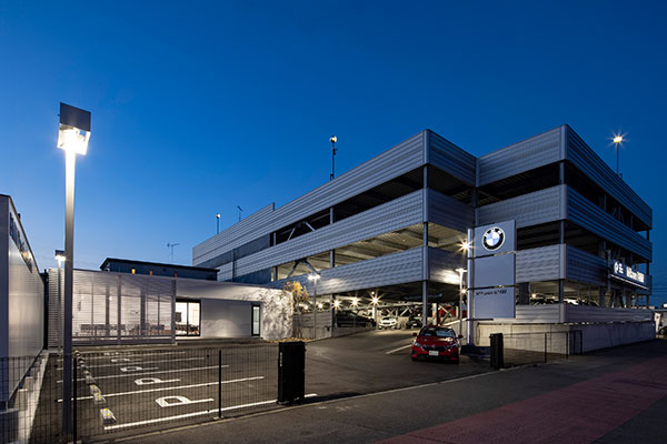 BMW Premium Selection 岡崎 自動車ショールーム 事例写真