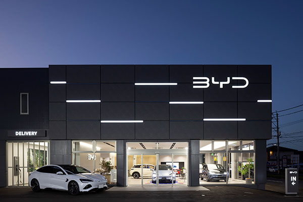 BYD AUTO 大分 自動車ショールーム 事例写真