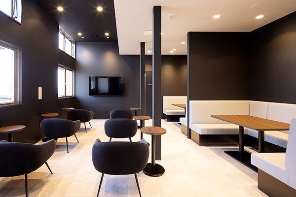 VERNO CARLA 豊川店 中古車販売店 事例写真