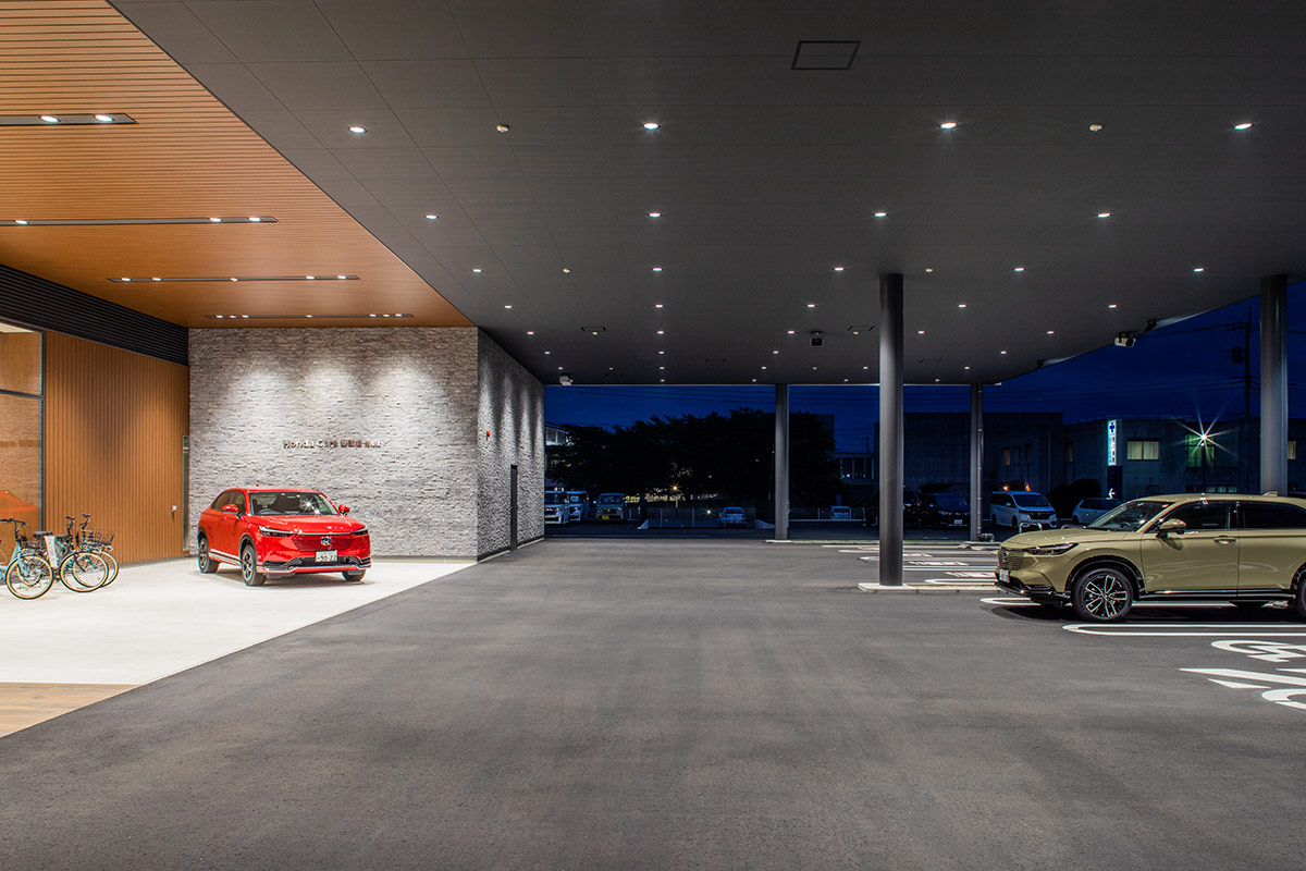 Honda Cars 山梨東 昭和店 設計監理 事例写真