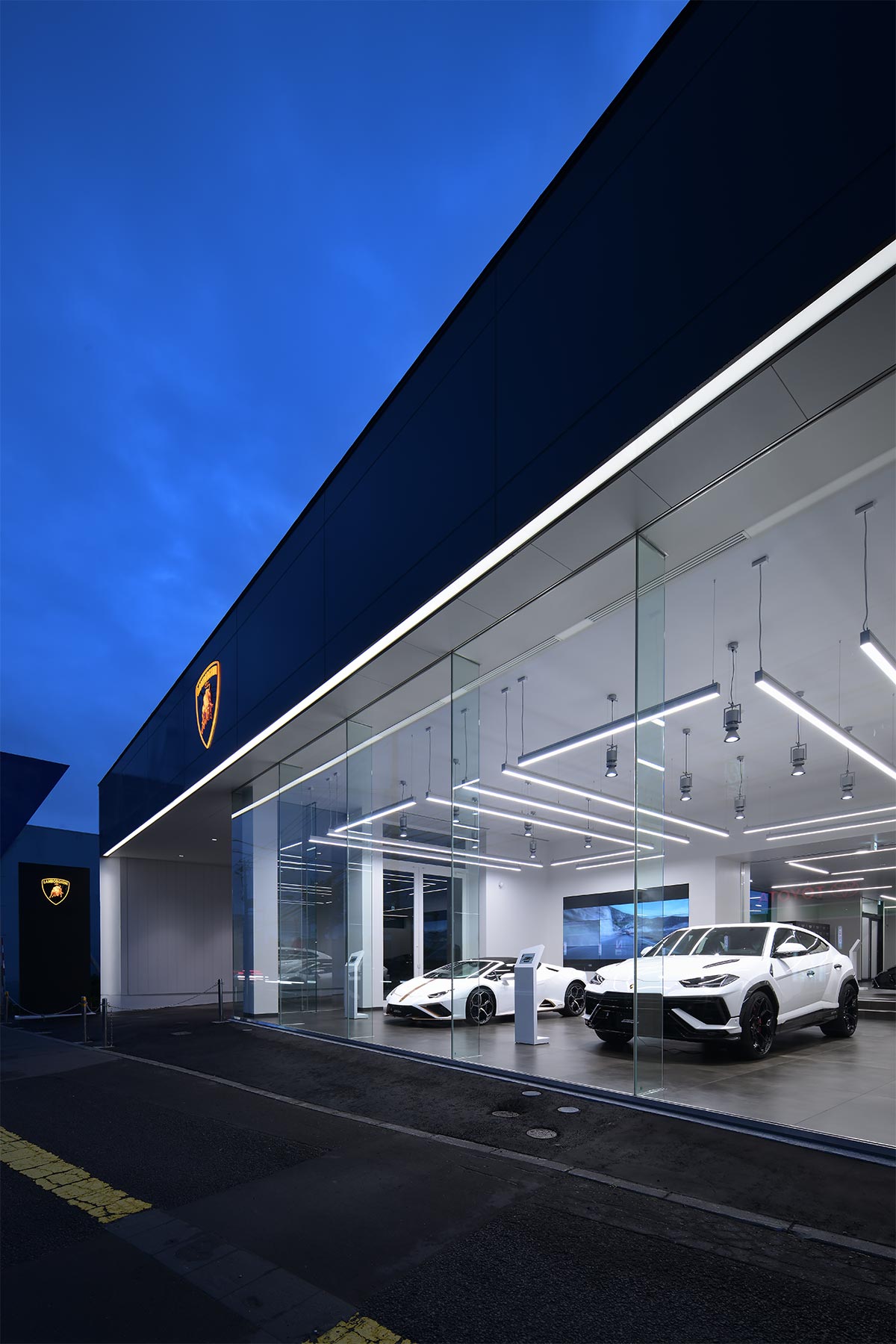 Lamborghini Sapporo 設計監理 事例写真