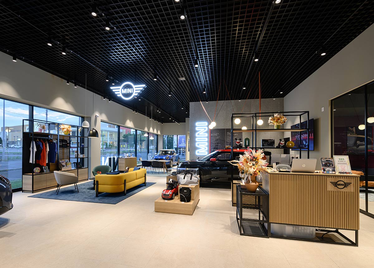 MINI 北広島 設計監理 事例写真